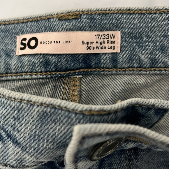 SO high waisted wide leg distressed light jeans size 33 waist NWTs - Picture 4 of 9